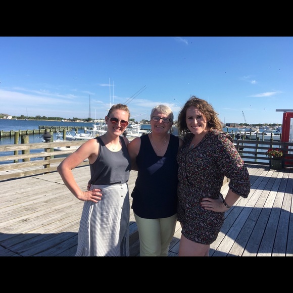 Meet your Posher, Shelby - Picture 2 of 7